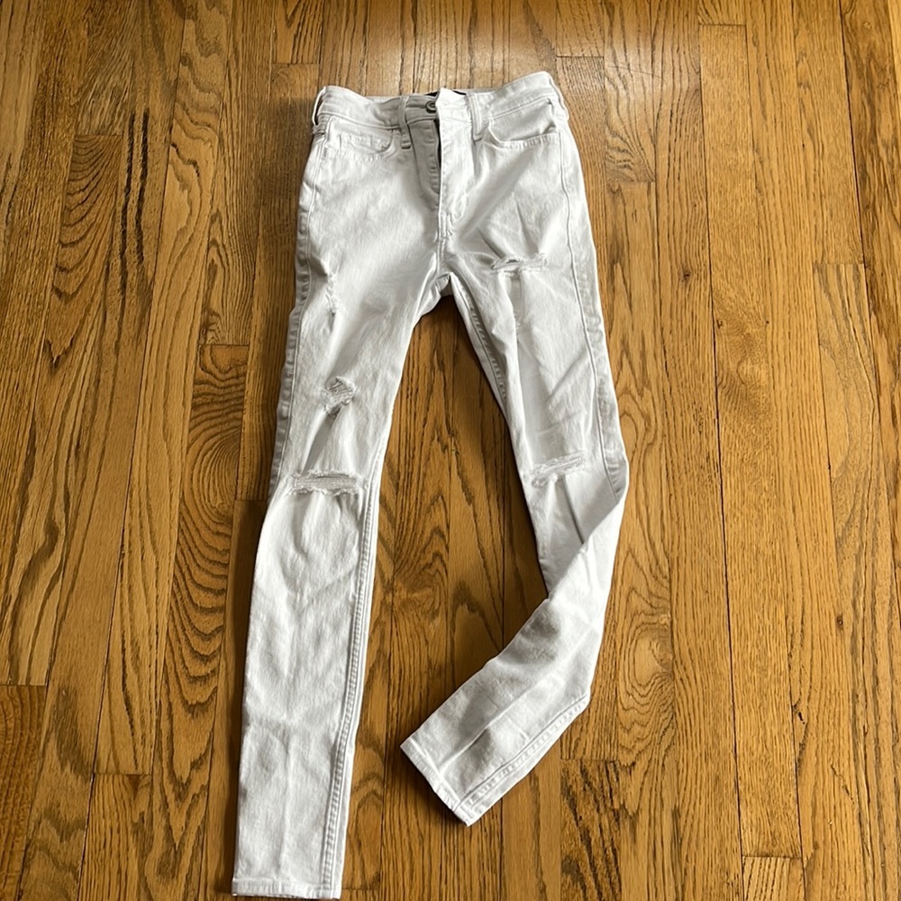 Hollister high rise, white, skinny Jean